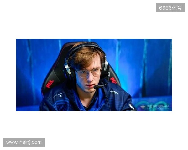 小道消息:Hellscream和SabeRLight-将加入VP战队 小道消息:Hellscream和SabeRLight-将加入VP战队